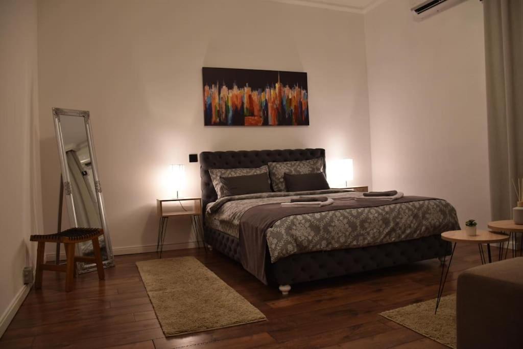 Apartment In Belgrade With Small Parking Space Exterior photo